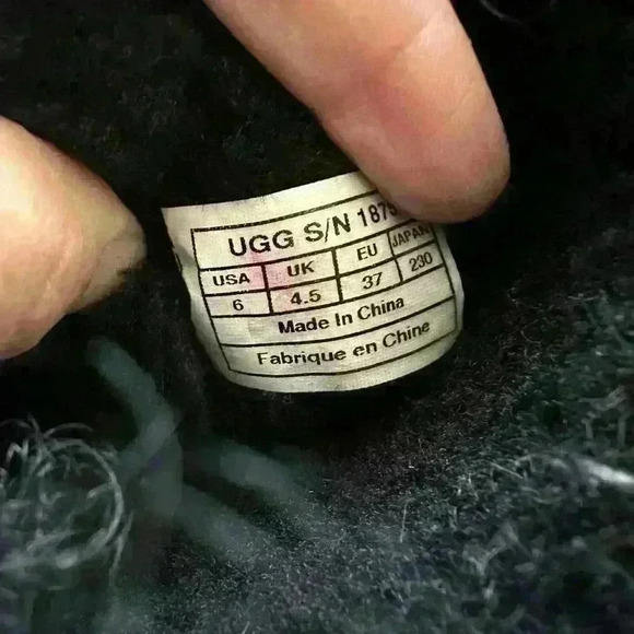 UGG Mongolian Short Boots Black 6 Super Fun Soft 37 - Picture 9 of 16